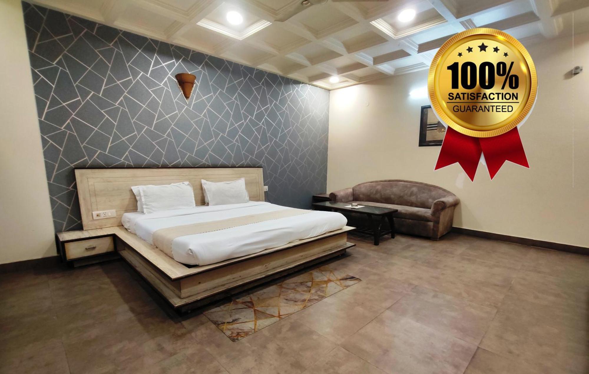Hotel Blue Bell - Karol Bagh New Delhi Екстер'єр фото