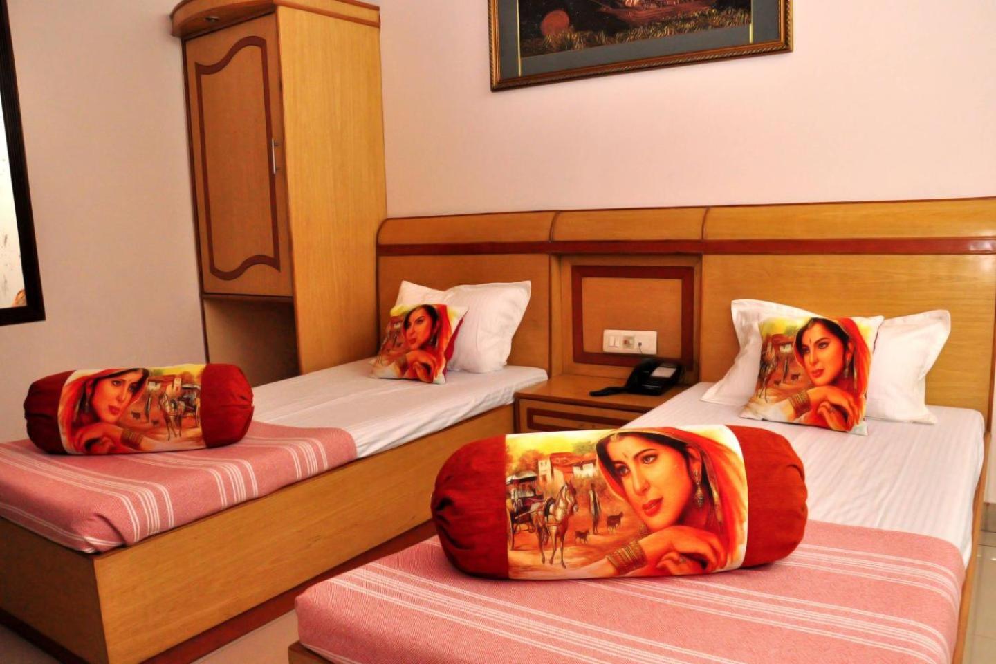Hotel Blue Bell - Karol Bagh New Delhi Екстер'єр фото
