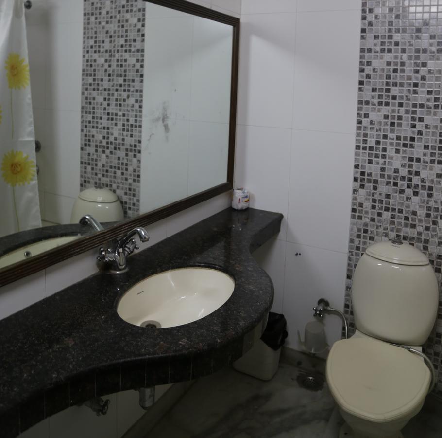 Hotel Blue Bell - Karol Bagh New Delhi Екстер'єр фото